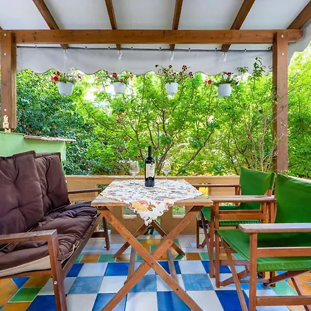 Eddy's Apartamento Rhodes City